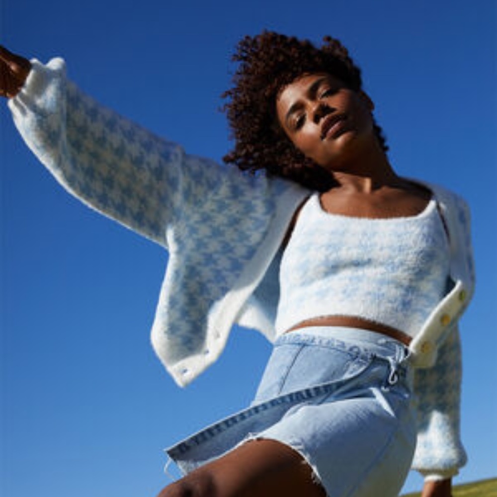 Kendall & Kylie  Printed Fuzzy cardigan